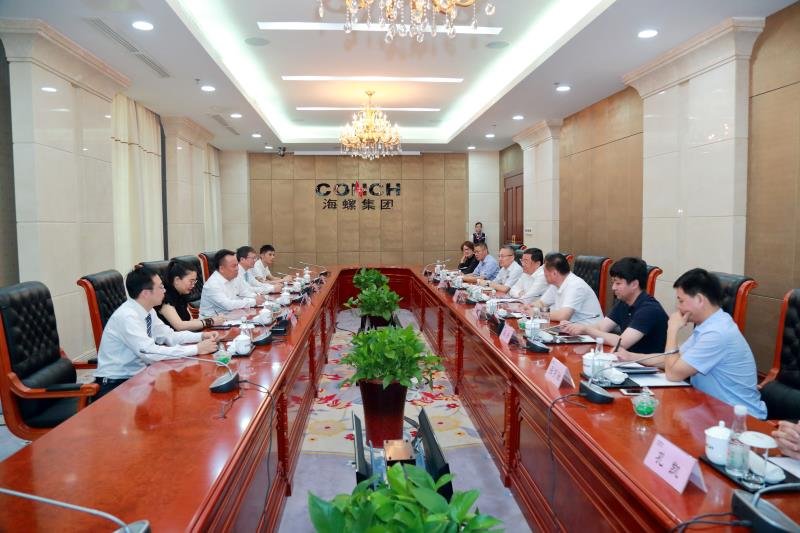 热烈欢迎德国SEW雷火官方端入口-雷火（中国）中国区董事总经理张胜利先生 受邀访问芜湖